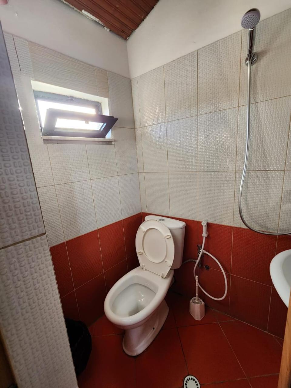 Hotel La Villa Tirana Esterno foto