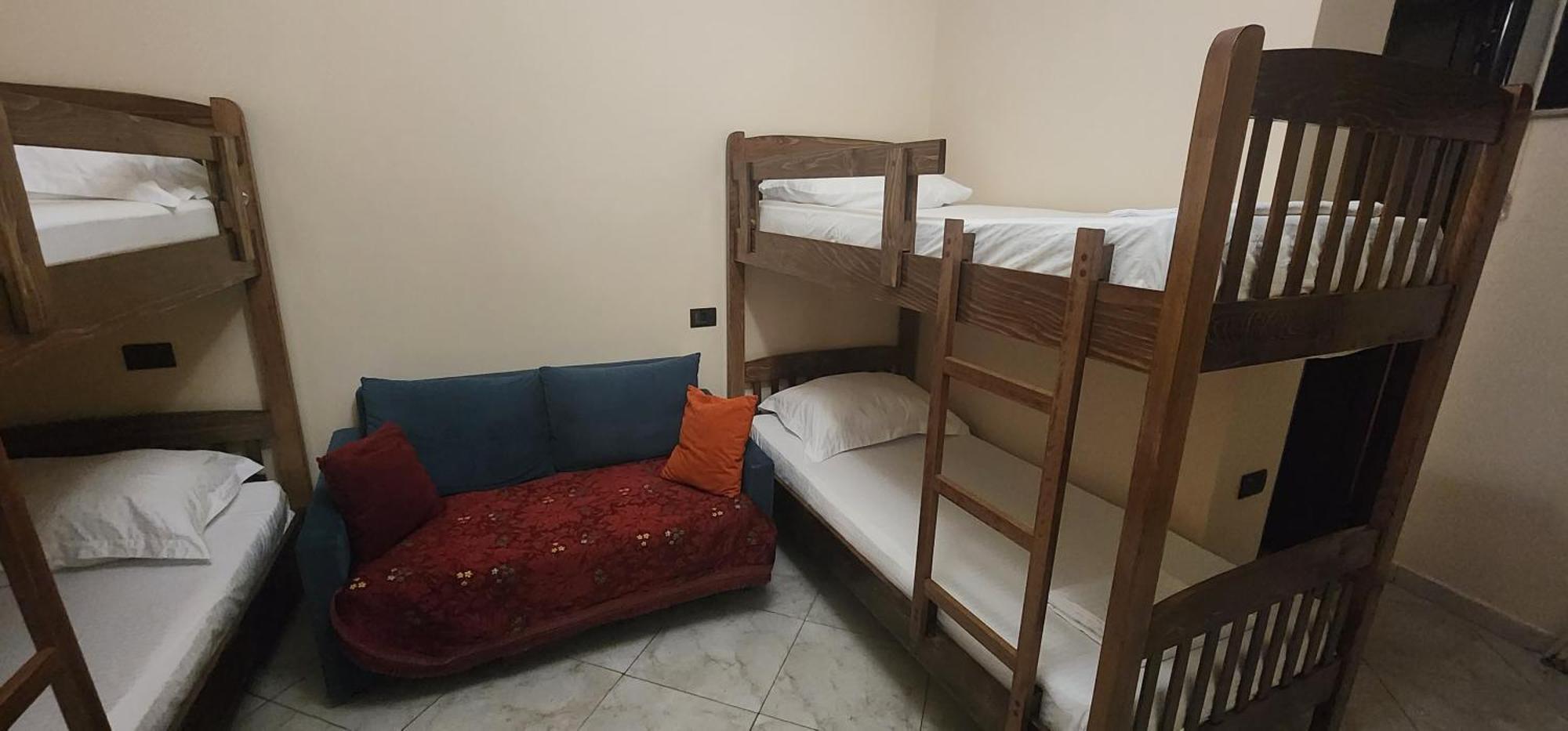 Hotel La Villa Tirana Esterno foto